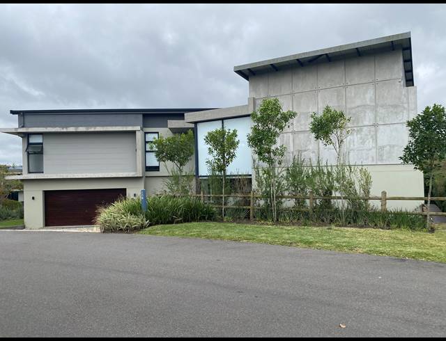4 BEDROOM HOUSE TO LET IN PALM LAKES ESTATE